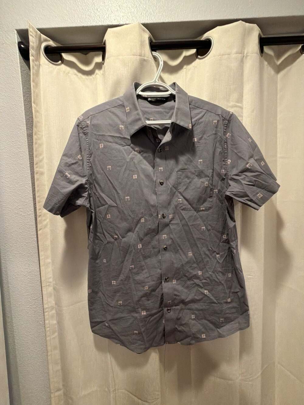 TravisMathew Men's Gray Short Sleeve Button-Up Shirt with Palm Tree Print